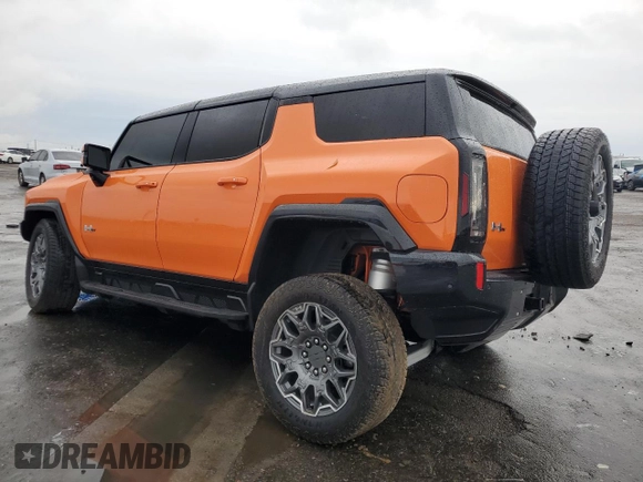 2024 GMC Hummer EV 3X z VIN 1GKB0RDC6RU107095, wystawiony jako Copart lot #82655324 z przebiegiem 6013 mil mil oraz Szkody całkowita. Historia ofert i sprzedaży dostępna na DreamBid. Obrazek 2.