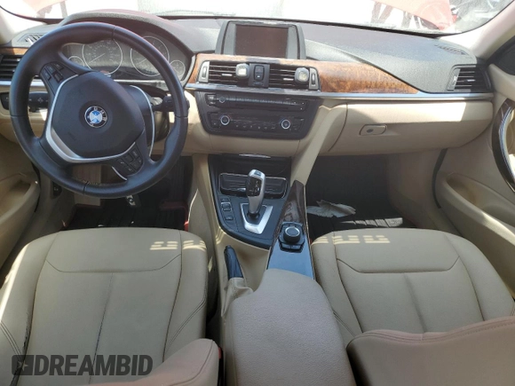 2014 BMW 3 Series 328i z VIN WBA3C1C51EK112851, wystawiony jako Copart lot #51550345 z przebiegiem Nie podano mil oraz Szkoda całkowita • Salvage title. Historia ofert i sprzedaży dostępna na DreamBid. Obrazek 8.
