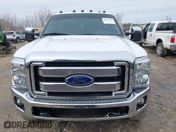 2015 Ford F-250 XLT with VIN 1FTBF2B63FEB69445, listed as a IAAI auction lot 41902750 with 88,902 mi miles and . Bid and sale history available at DreamBid. Image 12.
