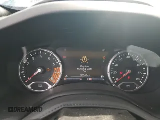2021 Jeep Renegade Islander с VIN ZACNJDBB5MPM47526, выставлен на аукционе Copart как лот 54411885 с пробегом 92 345 миль миль и Списание • Salvage title. История ставок и продаж доступна на DreamBid. Изображение 9.