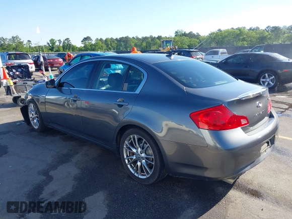 2015 Infiniti Q40 with VIN JN1CV6AP8FM501297, listed as a IAAI auction lot 42035310 with 294,962 mi miles. Bid and sale history available at carsss.com. Image 3.