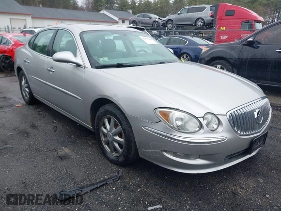 2008 Buick LaCrosse CXL with VIN 2G4WD582081245815, listed as a IAAI auction lot 41935941 with 115,331 mi miles. Bid and sale history available at carsss.com. Image 1.