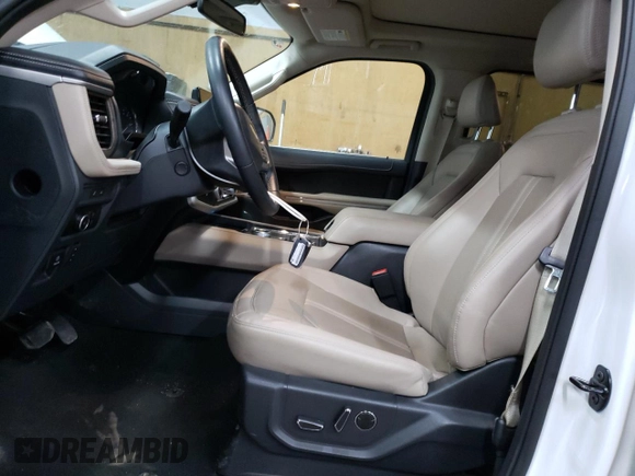 2024 Ford Expedition Limited z VIN 1FMJU2A8XREA65801, wystawiony jako Copart lot #56573385 z przebiegiem 45 392 mil mil oraz Czysty tytuł • Clean title. Historia ofert i sprzedaży dostępna na DreamBid. Obrazek 7.