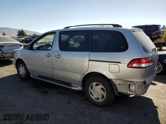 2003 Toyota Sienna LE with VIN 4T3ZF13CX3U548606, listed as a Copart auction lot 76382844 with 199,793 mi miles and Salvage Title. Bid and sale history available at carsss.com. Image 2.