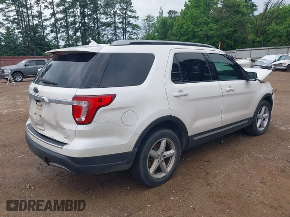 2018 Ford Explorer XLT with VIN 1FM5K7D82JGA54896, listed as a IAAI auction lot 42105397 with Not provided miles and . Bid and sale history available at DreamBid. Image 4.