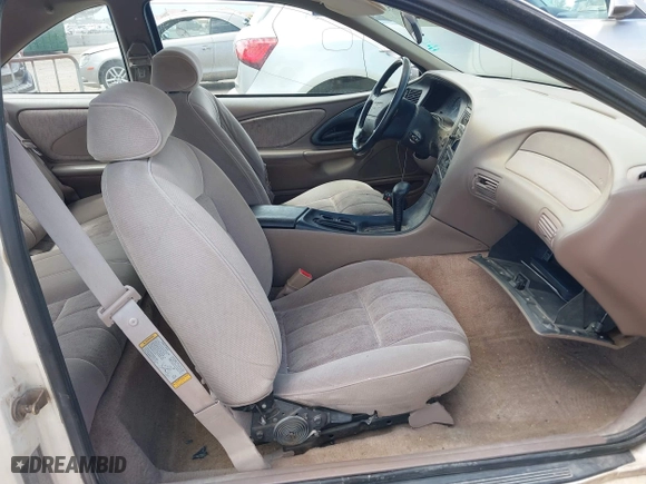 1995 Ford Thunderbird LX with VIN 1FALP62W1SH168074, listed as a IAAI auction lot 41995575 with 232,742 mi miles. Bid and sale history available at carsss.com. Image 5.