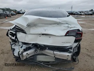 2022 Tesla Model 3 Long Range with VIN 5YJ3E1EB2NF201275, listed as a Copart auction lot 88024985 with 43,540 mi miles and Salvage Title. Bid and sale history available at DreamBid. Image 6.