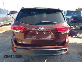 2018 Toyota Highlander LE with VIN 5TDZARFH0JS036002, listed as a IAAI auction lot 42281311 with 106,714 mi miles and . Bid and sale history available at DreamBid. Image 17.