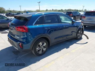 2021 Kia Niro LX with VIN KNDCB3LC1M5471386, listed as a IAAI auction lot 41752763 with 34,609 mi miles. Bid and sale history available at carsss.com. Image 4.