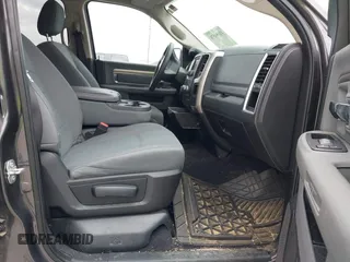 2017 Ram 1500 SLT z VIN 1C6RR7GG3HS663434, wystawiony jako IAAI lot #41696570 z przebiegiem 146 221 mil mil oraz . Historia ofert i sprzedaży dostępna na DreamBid. Obrazek 5.