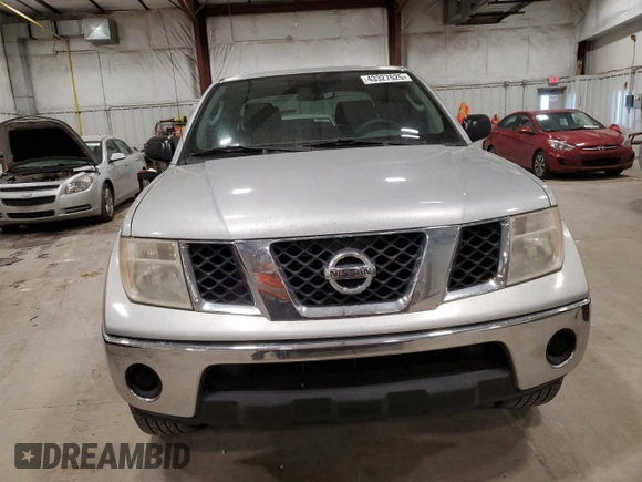 2007 Nissan Frontier SE z VIN 1N6AD09U17C417082, wystawiony jako Copart lot #43327625 z przebiegiem 171 440 mil mil oraz Czysty tytuł • Clean title. Historia ofert i sprzedaży dostępna na DreamBid. Obrazek 5.