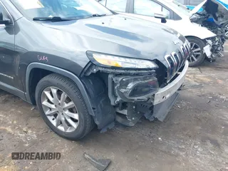 2017 Jeep Cherokee Limited z VIN 1C4PJLDB8HW526765, wystawiony jako IAAI lot #42136476 z przebiegiem 121 694 mil mil oraz . Historia ofert i sprzedaży dostępna na DreamBid. Obrazek 18.