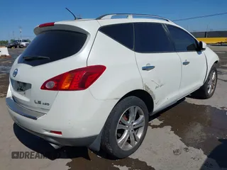 2009 Nissan Murano S with VIN JN8AZ18W79W210697, listed as a IAAI auction lot 42196159 with 172,435 mi miles and . Bid and sale history available at carsss.com. Image 4.