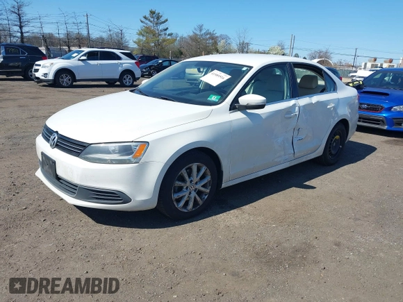 2013 Volkswagen Jetta Sedan SE with VIN 3VWDP7AJ6DM200247, listed as a IAAI auction lot 41989516 with 205,482 mi miles. Bid and sale history available at carsss.com. Image 17.