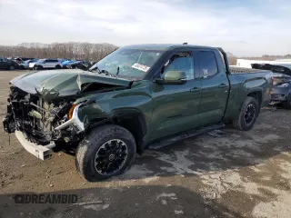 2022 Toyota Tundra SR5 with VIN 5TFLA5DA9NX039002, listed as a Copart auction lot 45874735 with 34,441 mi miles and Salvage title. Bid and sale history available at DreamBid. Image 1.