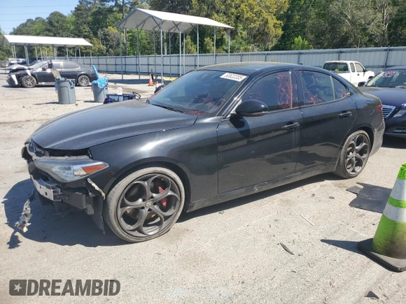 2018 Alfa Romeo Giulia Ti Lusso z VIN ZARFAEEN5J7566856, wystawiony jako Copart lot #52622205 z przebiegiem 68 656 mil mil oraz Szkody całkowita. Historia ofert i sprzedaży dostępna na DreamBid. Obrazek 1.