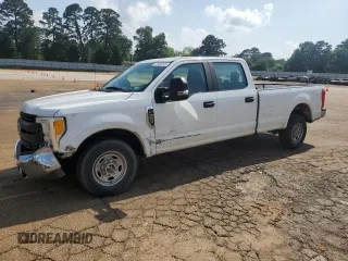 2017 Ford F-350 XL z VIN 1FT8W3A63HED69780, wystawiony jako Copart lot #55436945 z przebiegiem 162 220 mil mil oraz Szkoda całkowita • Salvage title. Historia ofert i sprzedaży dostępna na DreamBid. Obrazek 1.