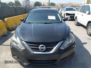 2017 Nissan Altima SV z VIN 1N4AL3AP3HC164982, wystawiony jako IAAI lot #42415869 z przebiegiem 205 081 mil mil oraz . Historia ofert i sprzedaży dostępna na DreamBid. Obrazek 12.