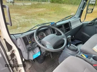 2019 Isuzu NQR IBT PWL with VIN JALE5W162K7304629, listed as a Copart auction lot 76381514 with 162,541 mi miles and Clean Title. Bid and sale history available at carsss.com. Image 9.