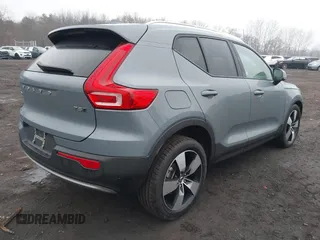 2022 Volvo XC40 Momentum с VIN YV4162UK4N2742114, выставлен на аукционе IAAI как лот 41465820 с пробегом 13 833 миль миль и . История ставок и продаж доступна на DreamBid. Изображение 4.