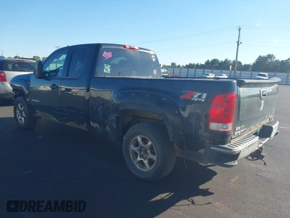 2009 GMC Sierra 1500 SLE with VIN 1GTEK29059Z292915, listed as a IAAI auction lot 40400096 with 180,439 mi miles. Bid and sale history available at carsss.com. Image 3.