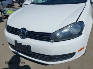 2014 Volkswagen Jetta SportWagen TDI w/Sunroof & Nav with VIN 3VWPL7AJXEM608549, listed as a IAAI auction lot 41986495 with 150,261 mi miles. Bid and sale history available at carsss.com. Image 6.