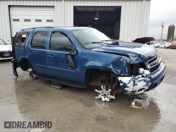 2007 Chevrolet Tahoe LT z VIN 1GNFC130X7J118958, wystawiony jako Copart lot #47381484 z przebiegiem 323 456 mil mil oraz Nie do naprawy • Non repairable. Historia ofert i sprzedaży dostępna na DreamBid. Obrazek 4.