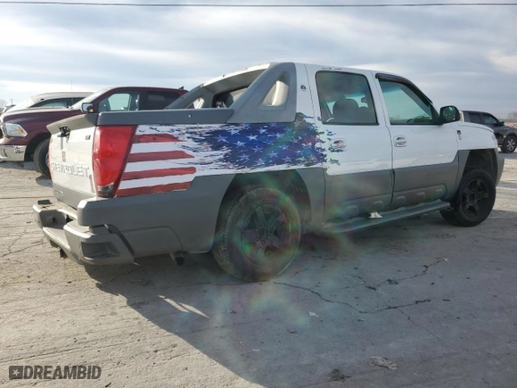 2002 Chevrolet Avalanche with VIN 3GNEK13T22G112185, listed as a Copart auction lot 46513555 with 240,909 mi miles and Clean Title. Bid and sale history available at carsss.com. Image 3.