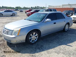 2006 Cadillac DTS 1SD z VIN 1G6KD57Y86U110272, wystawiony jako IAAI lot #42059673 z przebiegiem 147 610 mil mil oraz . Historia ofert i sprzedaży dostępna na DreamBid. Obrazek 2.