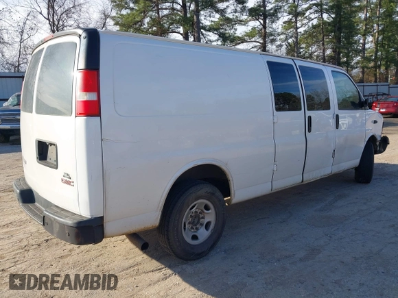 2014 GMC Savana Cargo z VIN 1GTW7GCA2E1169201, wystawiony jako IAAI lot #41648525 z przebiegiem 462 975 mil mil oraz . Historia ofert i sprzedaży dostępna na DreamBid. Obrazek 4.