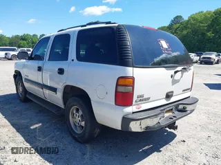 2001 Chevrolet Tahoe LT z VIN 1GNEC13TX1R172937, wystawiony jako IAAI lot #42199690 z przebiegiem 256 923 mil mil oraz . Historia ofert i sprzedaży dostępna na DreamBid. Obrazek 3.