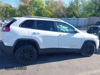 2020 Jeep Cherokee Latitude with VIN 1C4PJMCB0LD502665, listed as a IAAI auction lot 42165000 with 65,159 mi miles and . Bid and sale history available at DreamBid. Image 13.