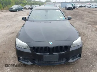 2013 BMW 5 Series 550i xDrive с VIN WBAFU9C51DDY72113, выставлен на аукционе IAAI как лот 42446069 с пробегом Не указан миль и . История ставок и продаж доступна на DreamBid. Изображение 11.
