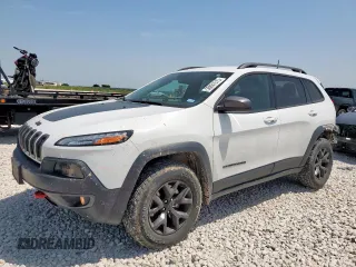 2016 Jeep Cherokee Trailhawk z VIN 1C4PJMBS3GW189266, wystawiony jako Copart lot #56891615 z przebiegiem 94 172 mil mil oraz Szkoda całkowita • Salvage title. Historia ofert i sprzedaży dostępna na DreamBid. Obrazek 1.