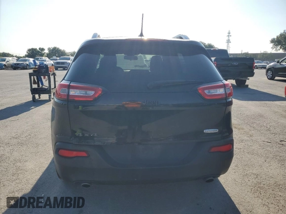 2014 Jeep Cherokee Latitude z VIN 1C4PJMCS4EW310737, wystawiony jako Copart lot #52771625 z przebiegiem 174 372 mil mil oraz Czysty tytuł • Clean title. Historia ofert i sprzedaży dostępna na DreamBid. Obrazek 6.