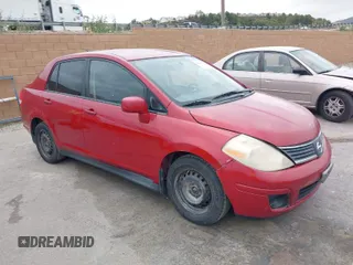 2009 Nissan Versa 1.8 S with VIN 3N1BC11E19L474039, listed as a IAAI auction lot 42045662 with 178,828 mi miles. Bid and sale history available at carsss.com. Image 1.