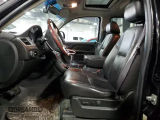 2011 Cadillac Escalade Premium z VIN 1GYS4CEF9BR223089, wystawiony jako Copart lot #45813665 z przebiegiem 115 313 mil mil oraz Szkody całkowita. Historia ofert i sprzedaży dostępna na DreamBid. Obrazek 7.