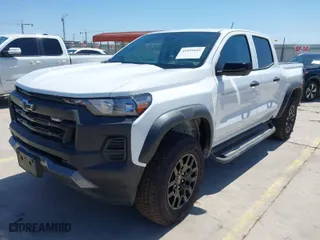 2024 Chevrolet Colorado 4WD Trail Boss with VIN 1GCPTEEK9R1161760, listed as a IAAI auction lot 41959105 with 2,516 mi miles. Bid and sale history available at carsss.com. Image 2.