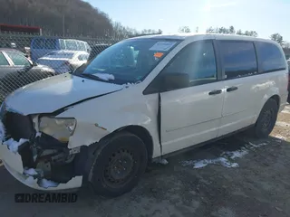 2008 Chrysler Town & Country LX with VIN 2A8HR44H58R139714, listed as a IAAI auction lot 41134005 with 184,567 mi miles. Bid and sale history available at carsss.com. Image 19.