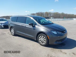 2017 Chrysler Pacifica Touring with VIN 2C4RC1DG0HR587782, listed as a IAAI auction lot 41954896 with 122,130 mi miles and . Bid and sale history available at DreamBid. Image 1.