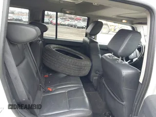 2008 Jeep Commander Limited with VIN 1J8HG58N58C236738, listed as a IAAI auction lot 41738525 with 130,740 mi miles. Bid and sale history available at carsss.com. Image 8.