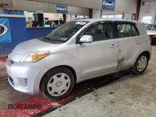 2009 Scion xD with VIN JTKKU10409J037250, listed as a Copart auction lot 52700595 with 210,907 mi miles and Clean Title. Bid and sale history available at carsss.com. Image 1.