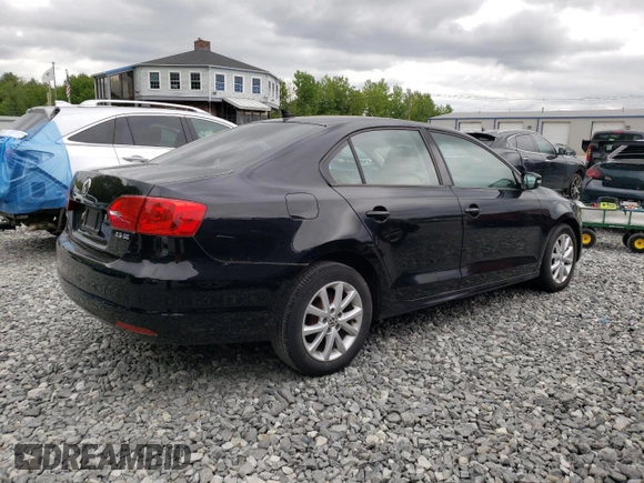 2012 Volkswagen Jetta SE z VIN 3VWDP7AJ6CM338790, wystawiony jako Copart lot #56294505 z przebiegiem 154 588 mil mil oraz Czysty tytuł • Clean title. Historia ofert i sprzedaży dostępna na DreamBid. Obrazek 3.