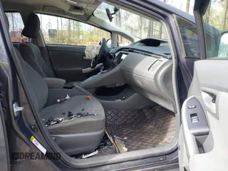 2010 Toyota Prius II with VIN JTDKN3DU1A0018016, listed as a IAAI auction lot 41586773 with 129,510 mi miles and . Bid and sale history available at carsss.com. Image 5.
