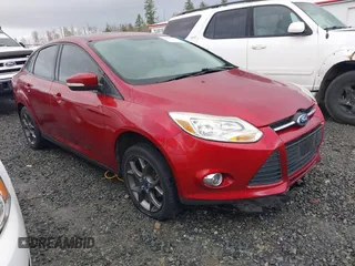 2013 Ford Focus SE z VIN 1FADP3F23DL292261, wystawiony jako IAAI lot #41643357 z przebiegiem 145 863 mil mil oraz . Historia ofert i sprzedaży dostępna na DreamBid. Obrazek 1.