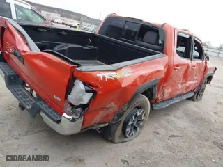 2018 Toyota Tacoma SR with VIN 3TMCZ5AN8JM175010, listed as a IAAI auction lot 41116090 with 151,769 mi miles. Bid and sale history available at carsss.com. Image 4.
