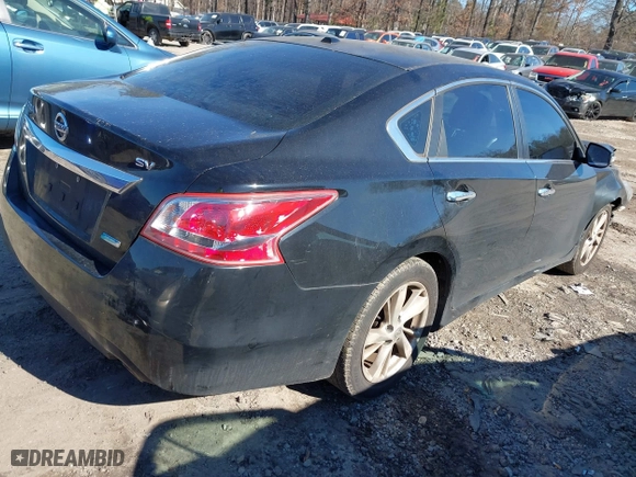 2013 Nissan Altima 2.5 SV with VIN 1N4AL3AP8DN532295, listed as a IAAI auction lot 41377631 with 274,464 mi miles. Bid and sale history available at carsss.com. Image 4.