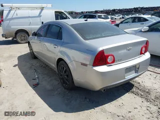 2008 Chevrolet Malibu LT w/1LT with VIN 1G1ZH57B08F250165, listed as a IAAI auction lot 41784650 with 200,156 mi miles. Bid and sale history available at carsss.com. Image 3.