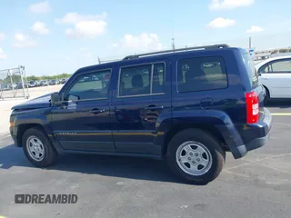 2014 Jeep Patriot Sport z VIN 1C4NJPBB0ED789549, wystawiony jako IAAI lot #42285134 z przebiegiem 103 561 mil mil oraz . Historia ofert i sprzedaży dostępna na DreamBid. Obrazek 14.