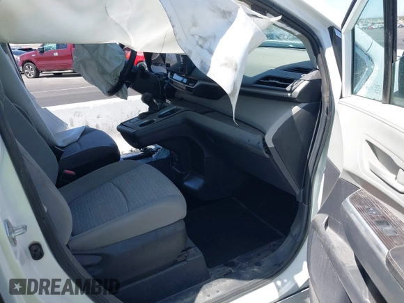 2022 Toyota Sienna LE с VIN 5TDKSKFC3NS070984, выставлен на аукционе IAAI как лот 41951686 с пробегом 10 846 миль миль и . История ставок и продаж доступна на DreamBid. Изображение 5.
